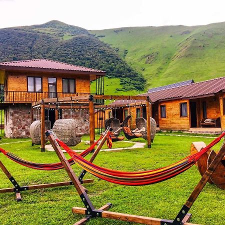 Hotel Migu Yard Kazbegi Extérieur photo