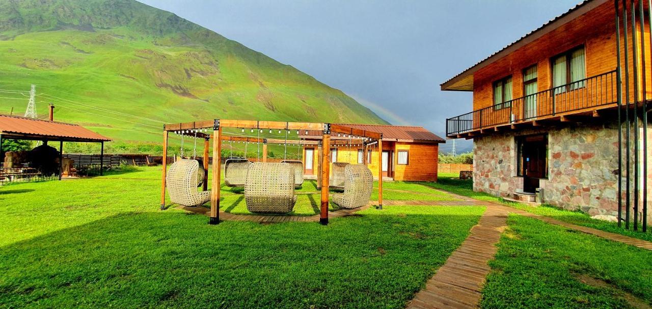 Hotel Migu Yard Kazbegi Extérieur photo