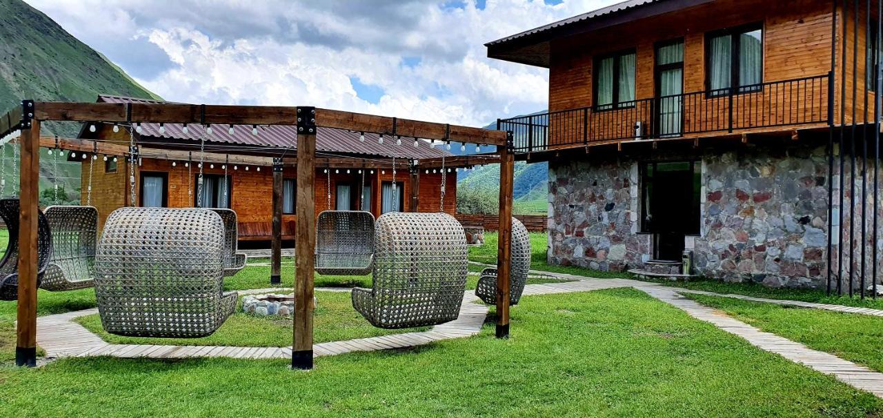 Hotel Migu Yard Kazbegi Extérieur photo