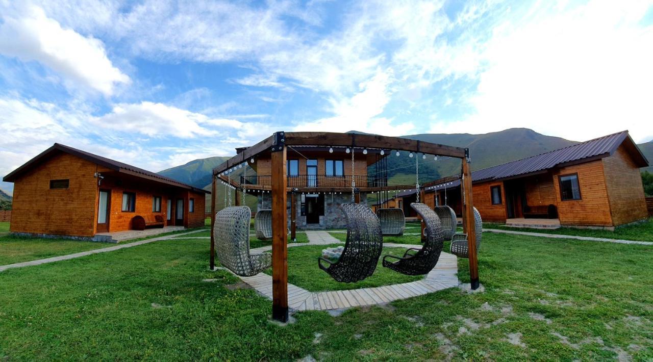 Hotel Migu Yard Kazbegi Extérieur photo
